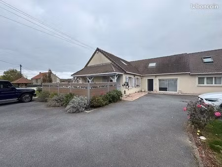 propriété 8 pièces 180 m²