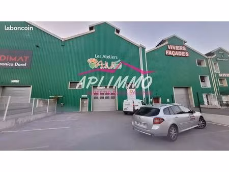 local 885 m² le teil