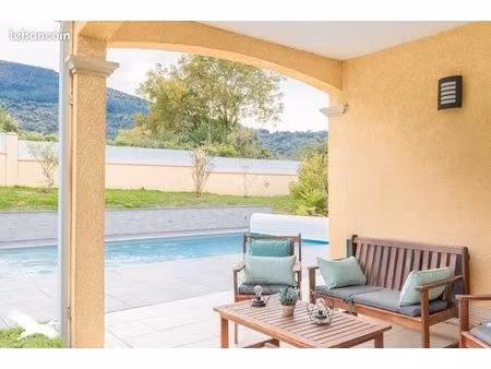 maison 5 pièces 142 m²