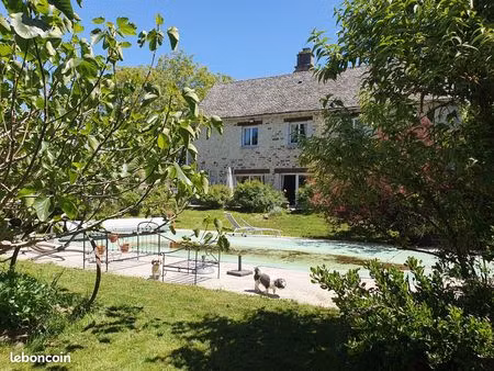 propriété 8 pièces 316 m²