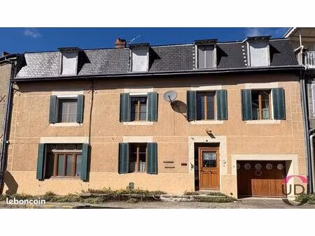maison 8 pièces 235 m²