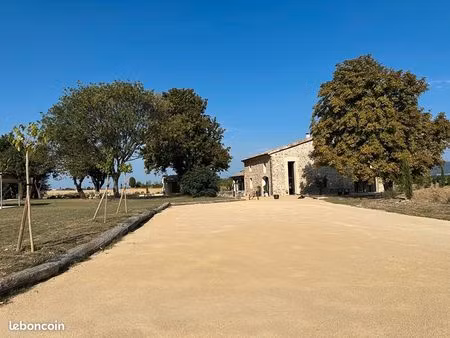 mas 14 pièces 500 m²