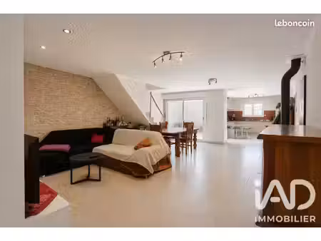 maison 3 pièces 90 m²
