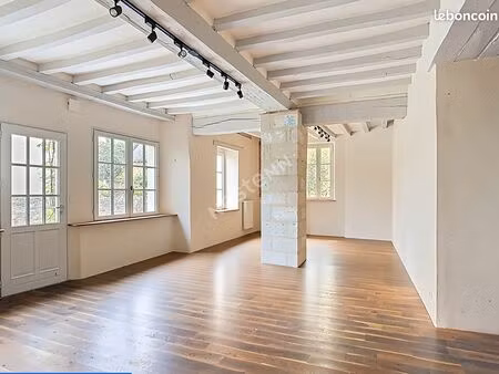 maison 8 pièces 267 m²