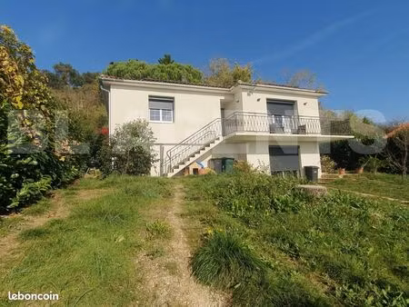 maison 6 pièces 140 m²