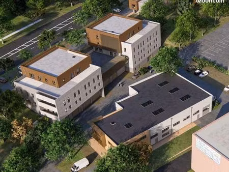 local 656 m² charvonnex