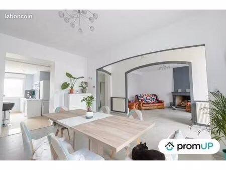 maison 7 pièces 184 m²