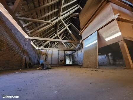 grange 2 pièces 400 m²