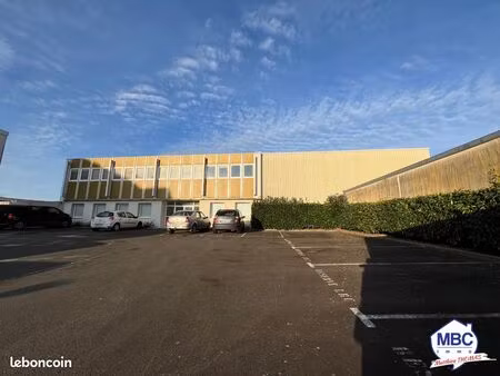 local commercial 270 m² beaupreau