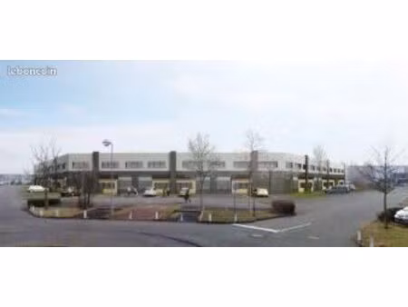 local d'activité 213 m²