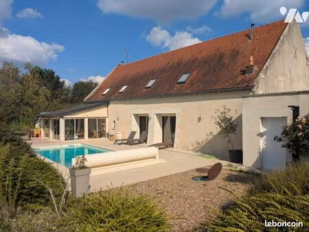 maison 7 pièces 235 m²