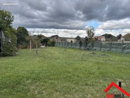 terrain 900 m² pazayac