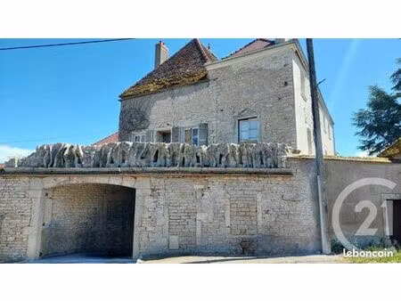 maison 1 pièce 97 m²