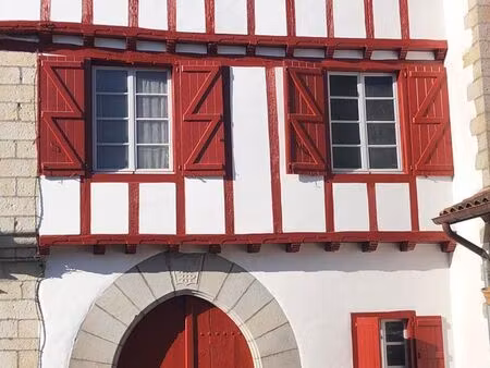 a vendre ferme du xvi eme à rénover