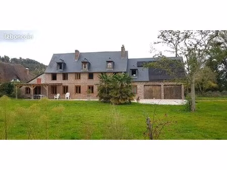 maison 8 pièces 205 m²