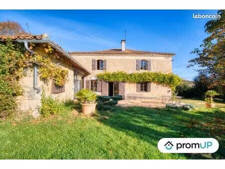 maison 6 pièces 200 m²