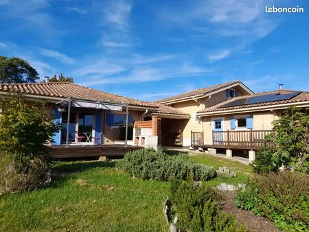 maison + gîte en bois massif à fabas