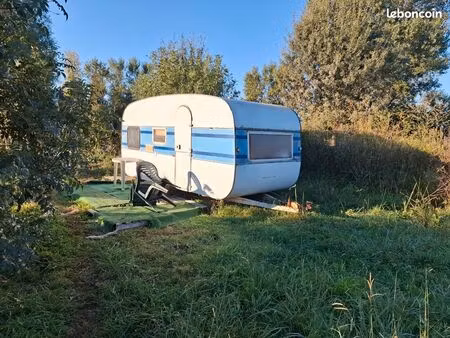 emplacement pour remorque bateau...