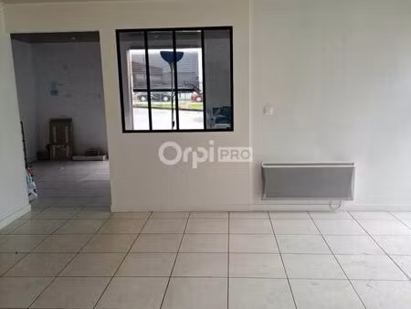 local commercial 141 m²