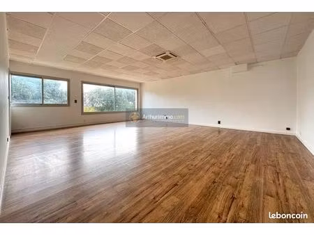 local 218 m² saint aygulf