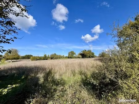 terrain 3 027 m² bourdeilles