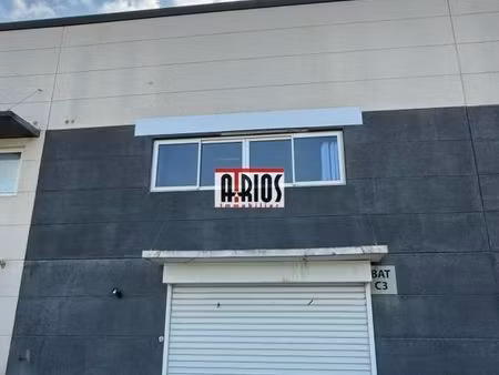 local industriel 327 m²