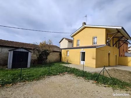 maison 4 pièces 75 m²
