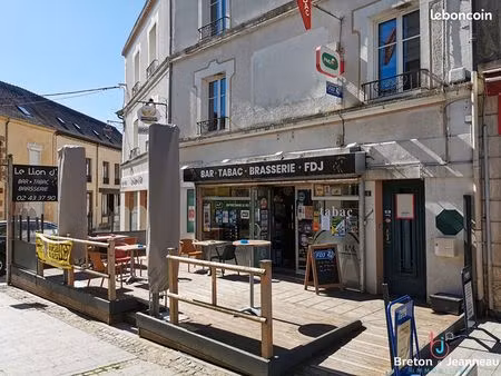 immeuble 12 pièces 211 m²