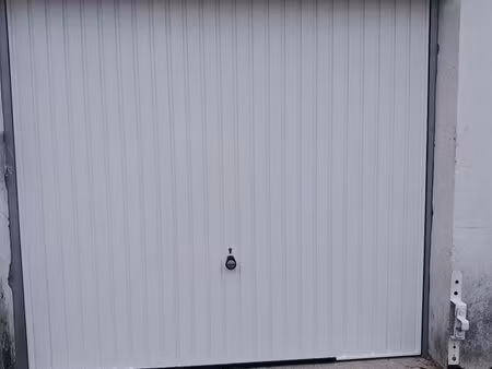 vends garage oullins