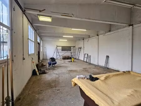 local commerciale a louer garde meuble securise