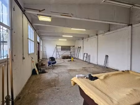 local commerciale a louer garde meuble securise