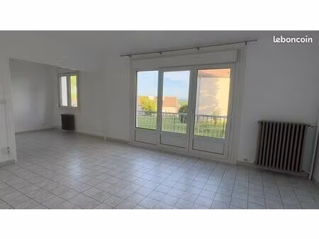 apparemment à vendre
