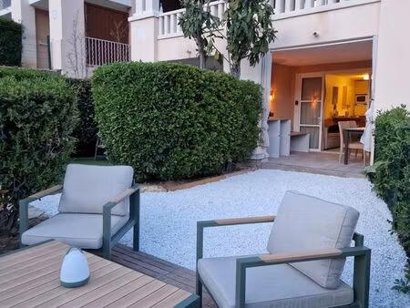 cap esterel / cœur village / rdj location au mois