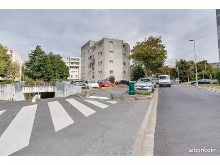 parking nanterre
