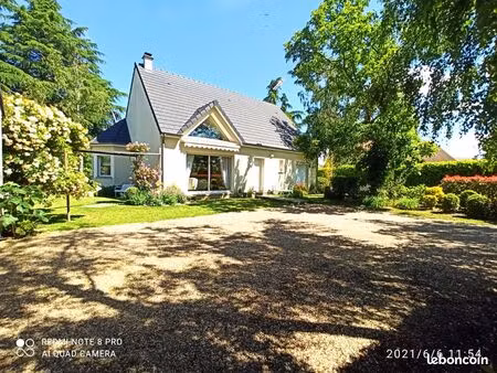 maison lumineuse de 130 m² avec mezzanine  deux garages sur terrain de 856m² – jargeau (pr