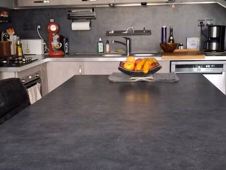 maison ancienne en pierres