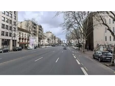 commerce beauté/coiffure 130 m²