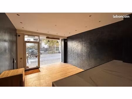 local commercial 34 m² thonon les bains