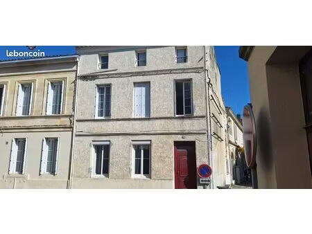 immeuble 150 m² pauillac