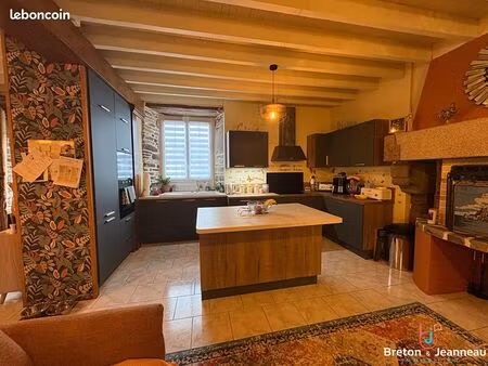 maison 6 pièces 102 m²