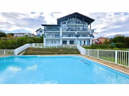 appartement 1 pièce 50 m²