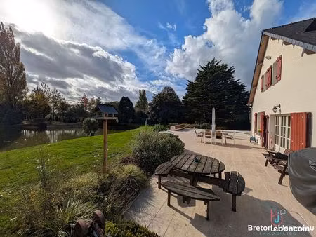 propriété 7 pièces 228 m²