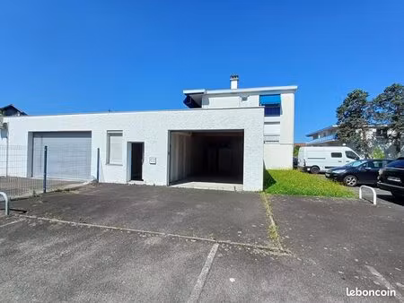 local industriel 90 m²