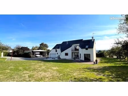 maison 8 pièces 195 m²