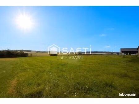 terrain 3032 m² thurageau