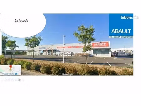 local d'activité 2 700 m²