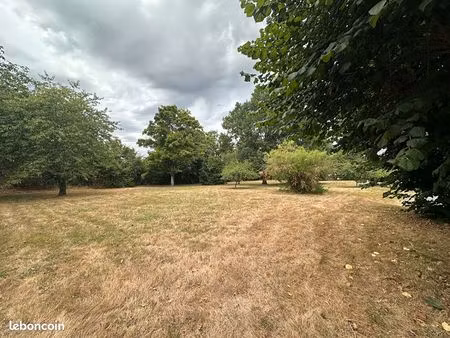 terrain 3000 m² smarves