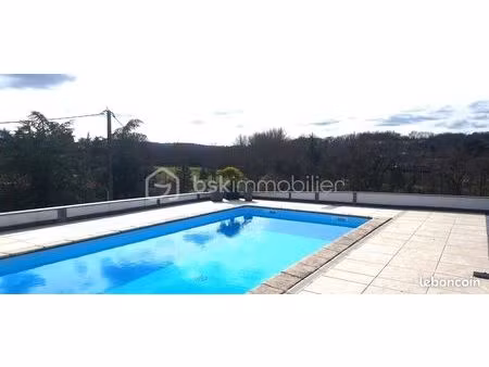 maison de ville 7 pièces 111 m²