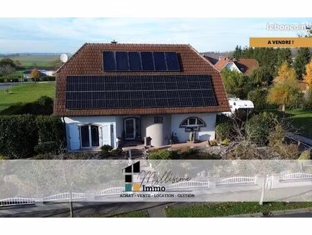 propriété 8 pièces 208 m²