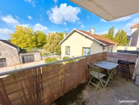 appartement 3 pièces 64 m²